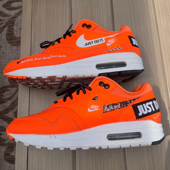 Nike Air Max 1 “Just Do It” Collection Women’s size 8 - Picture 5 of 8